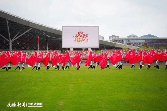 同龄人燃烧青春的酣畅淋漓，碰撞上与父母辈的冲突与和解，迸发出深入人心的情感力量